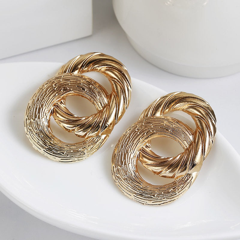 ZA Circle Twist Earrings - Zi Collection Hub