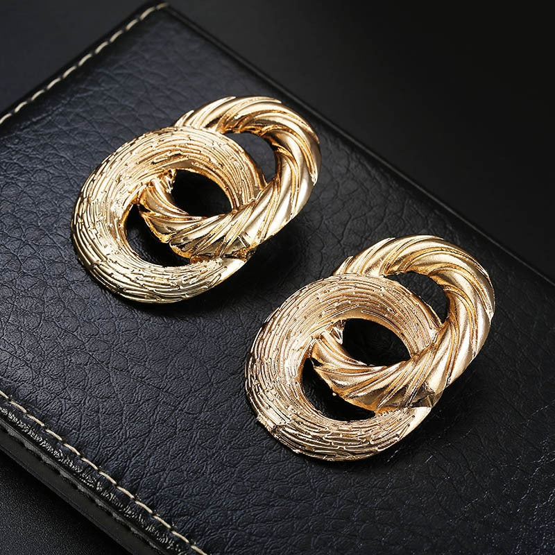 ZA Circle Twist Earrings - Zi Collection Hub