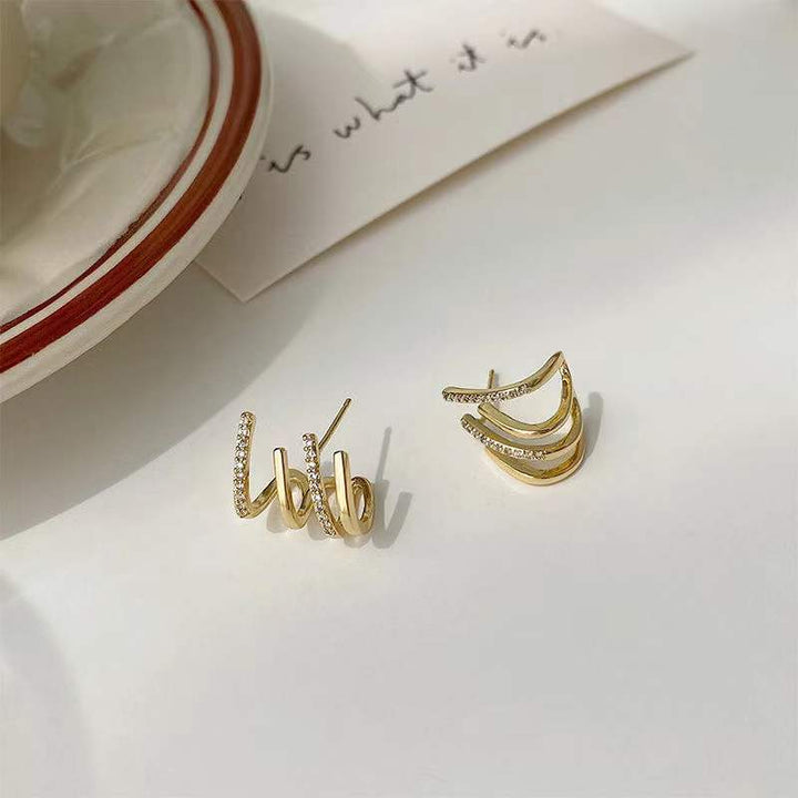 Korean Studded Four-Claw Earrings - Zi Collection Hub