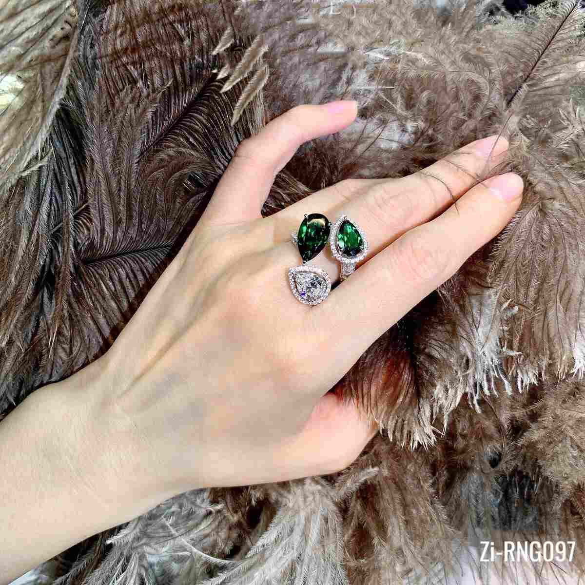 Unique Design Elegant Three Stone Brilliant Green White Zircon Rings - Zi Collection Hub